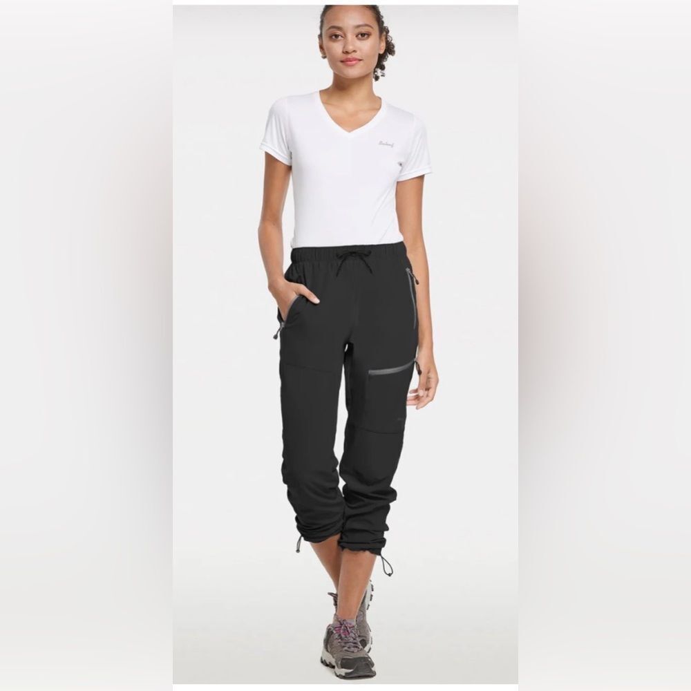 Women’s Black Cargo Nylon Jogger Pants Size Medium